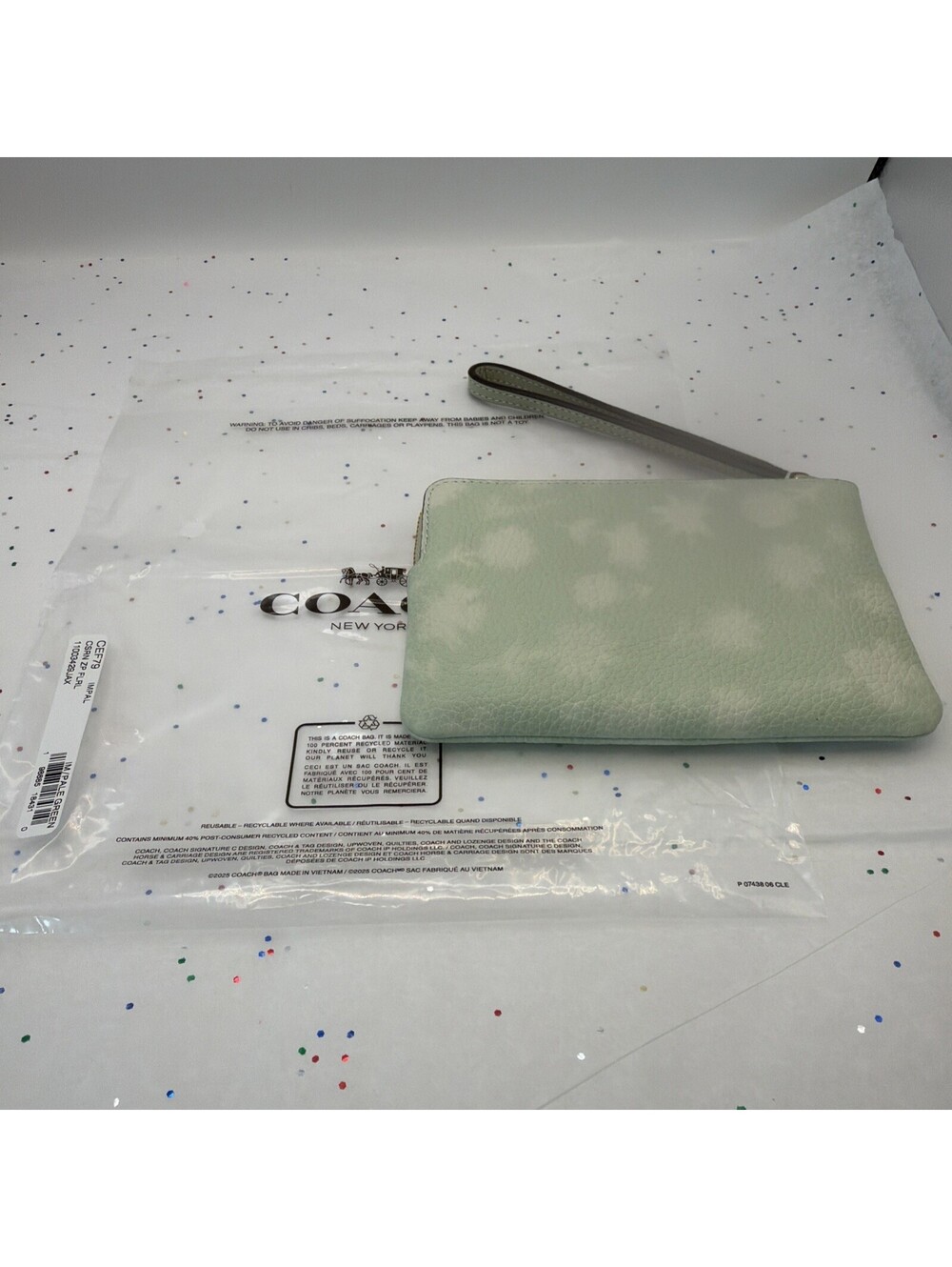 NWT Coach Corner Zip Wristlet CEF79 Pale Green Floral Print Leather Wallet - Picture 6 of 8